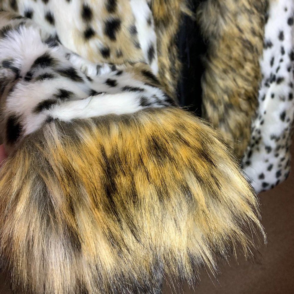 NWOT Fabulous Furs Faux Fur Coat XS - Picture 4 of 13